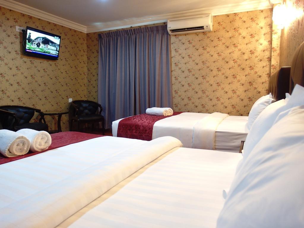 Classic Kinabalu Hotel Кота Кинабалу Екстериор снимка